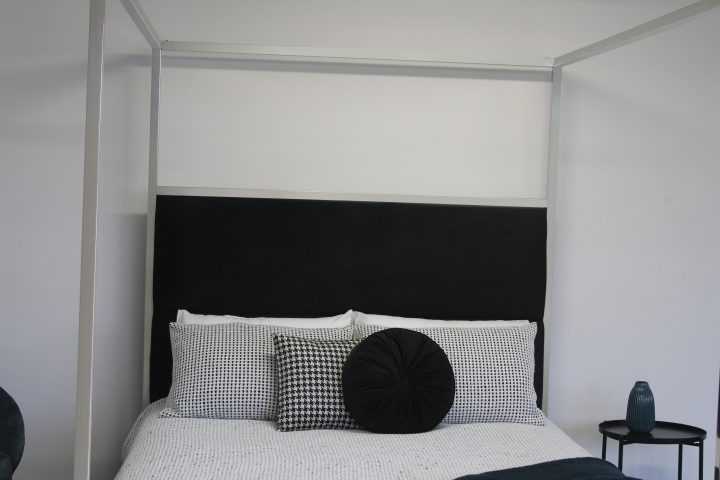 BT Jordana Velvet Upholstered Queen Bed with 4 Posters
