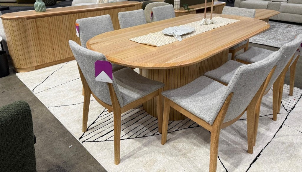 VI Perisher Fabric Upholsteed Timber Leg Dining Chair