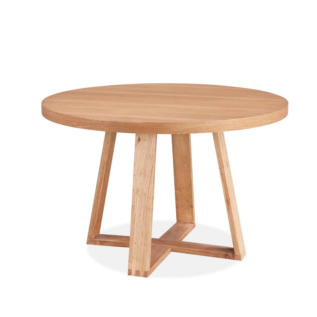 VI Airlie Round Dining Table