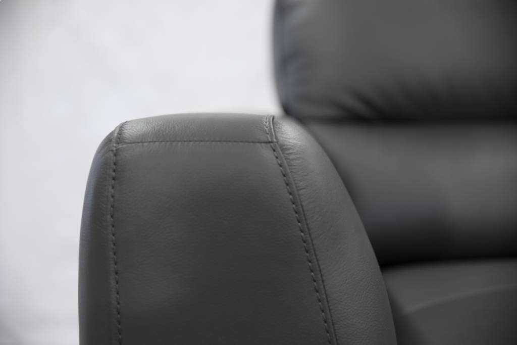 VI Sonoma 3 Seater Leather Lounge